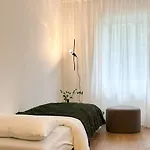 Inside - Design Mit Balkon 아파트 *